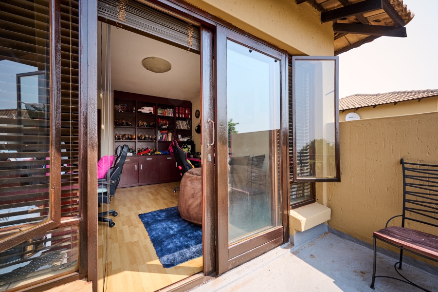 4 Bedroom Property for Sale in Erand Gardens Gauteng