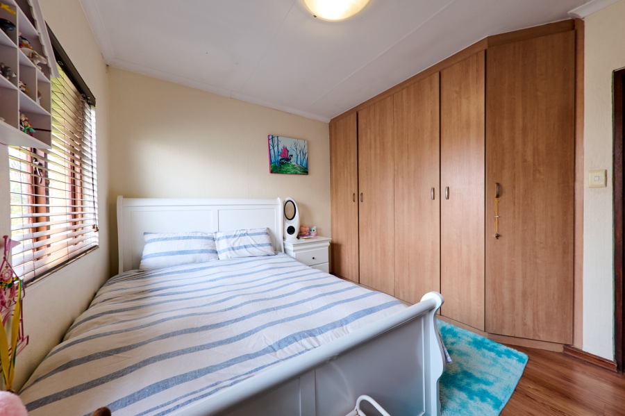 4 Bedroom Property for Sale in Erand Gardens Gauteng