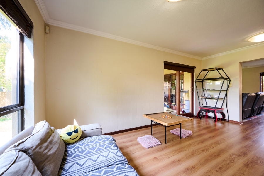 4 Bedroom Property for Sale in Erand Gardens Gauteng