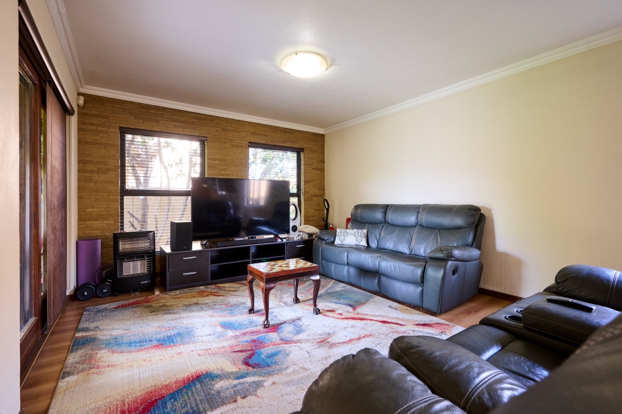 4 Bedroom Property for Sale in Erand Gardens Gauteng