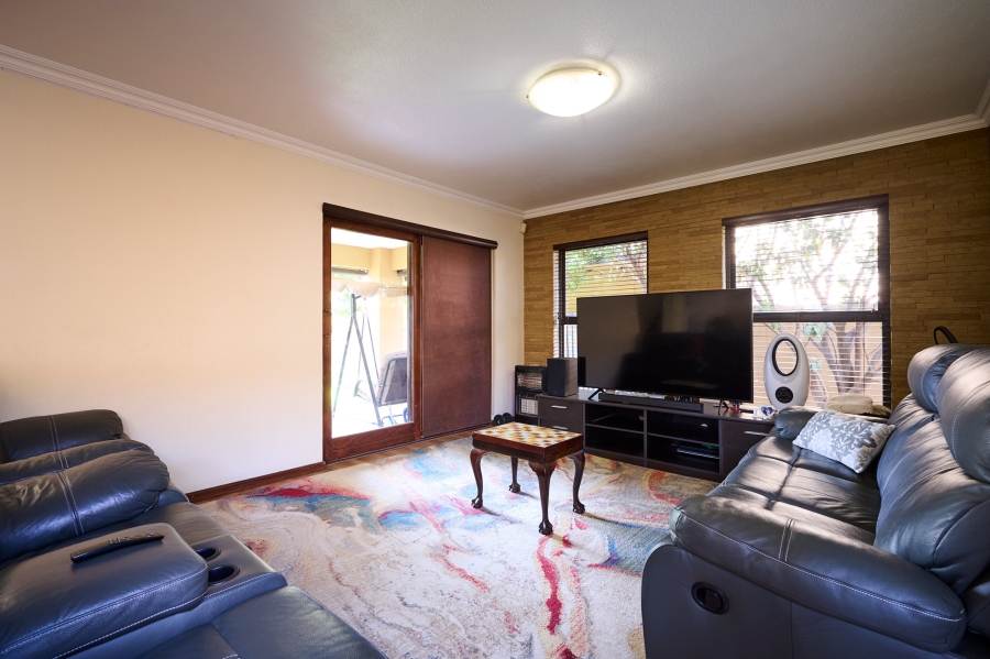 4 Bedroom Property for Sale in Erand Gardens Gauteng
