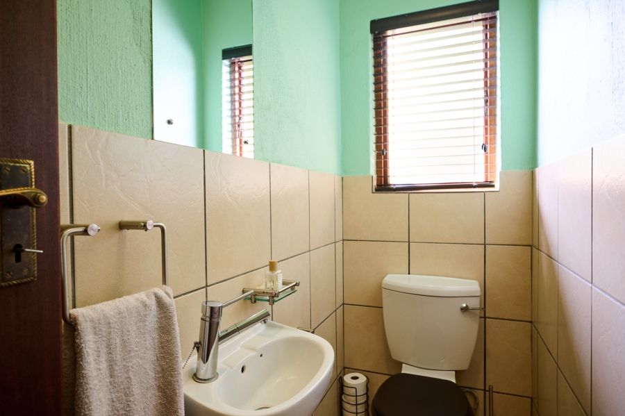 4 Bedroom Property for Sale in Erand Gardens Gauteng