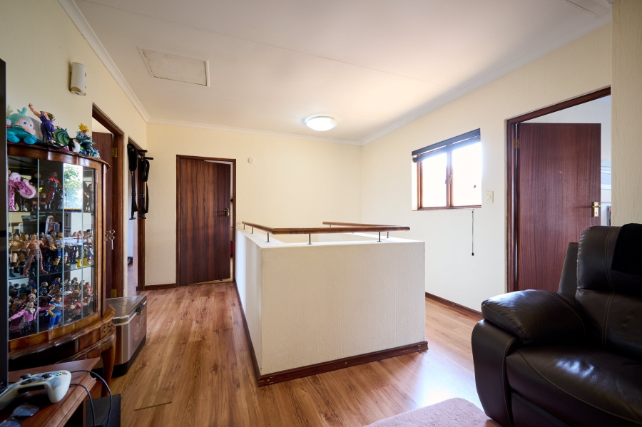 4 Bedroom Property for Sale in Erand Gardens Gauteng