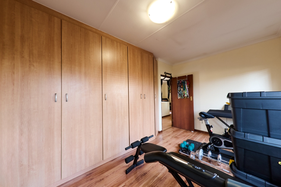4 Bedroom Property for Sale in Erand Gardens Gauteng