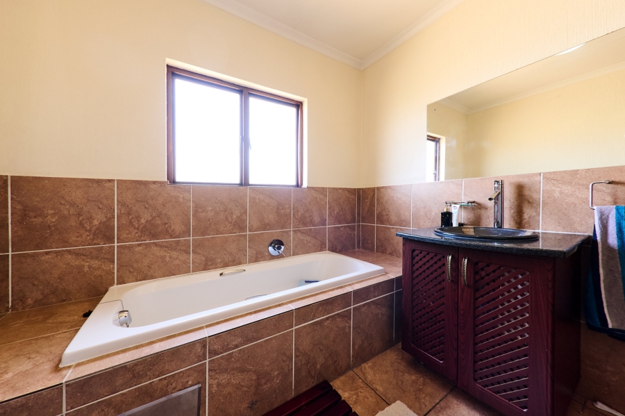 4 Bedroom Property for Sale in Erand Gardens Gauteng