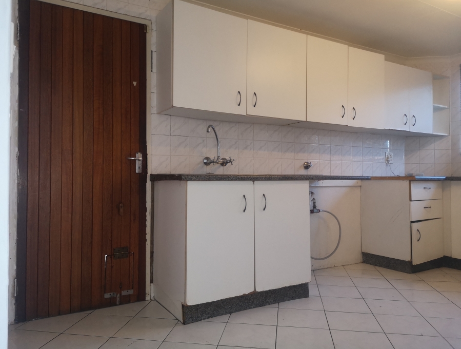 To Let 2 Bedroom Property for Rent in Albertville Gauteng