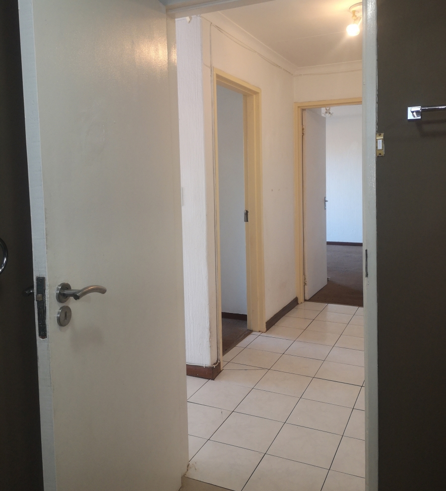 To Let 2 Bedroom Property for Rent in Albertville Gauteng