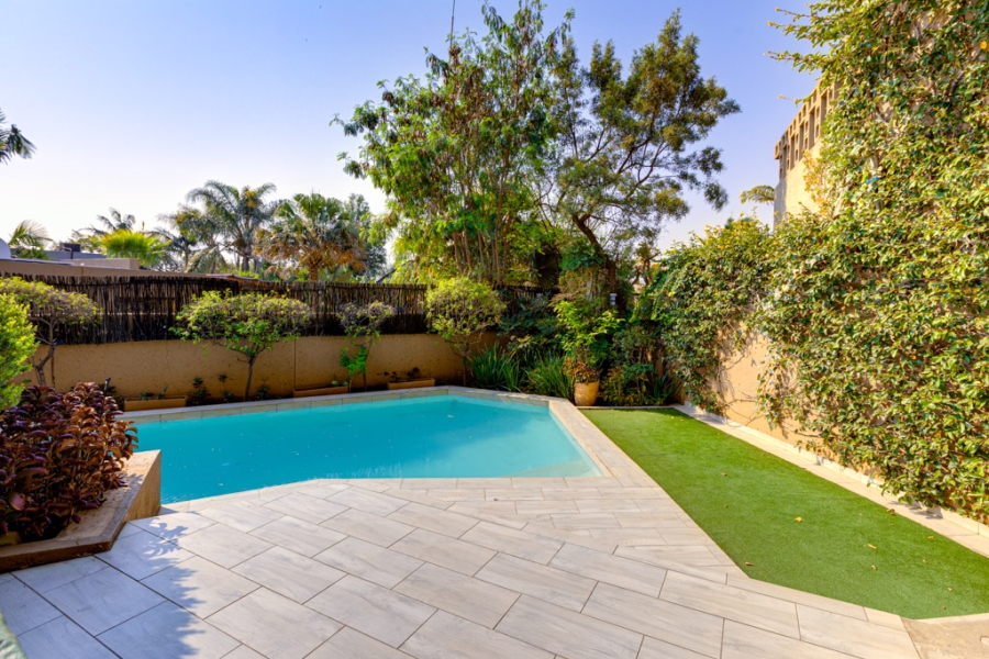 To Let 2 Bedroom Property for Rent in North Riding Gauteng