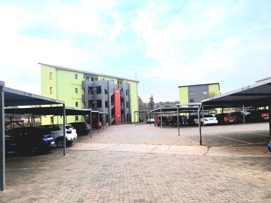 2 Bedroom Property for Sale in Fleurhof Gauteng