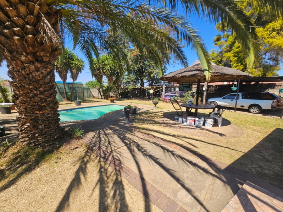 4 Bedroom Property for Sale in Mayberry Park Gauteng