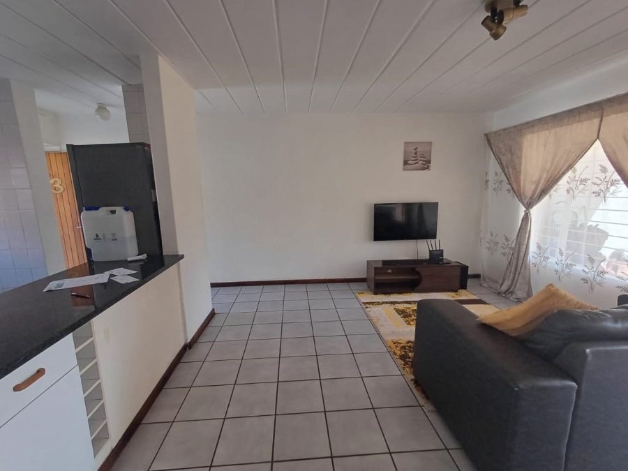 2 Bedroom Property for Sale in Glen Marais Gauteng