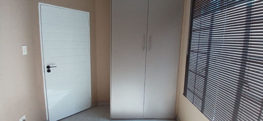 3 Bedroom Property for Sale in Glen Marais Gauteng