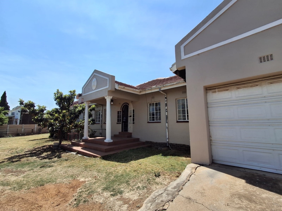 4 Bedroom Property for Sale in Eden Glen Gauteng