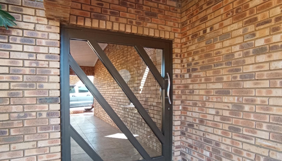 4 Bedroom Property for Sale in The Orchards Gauteng