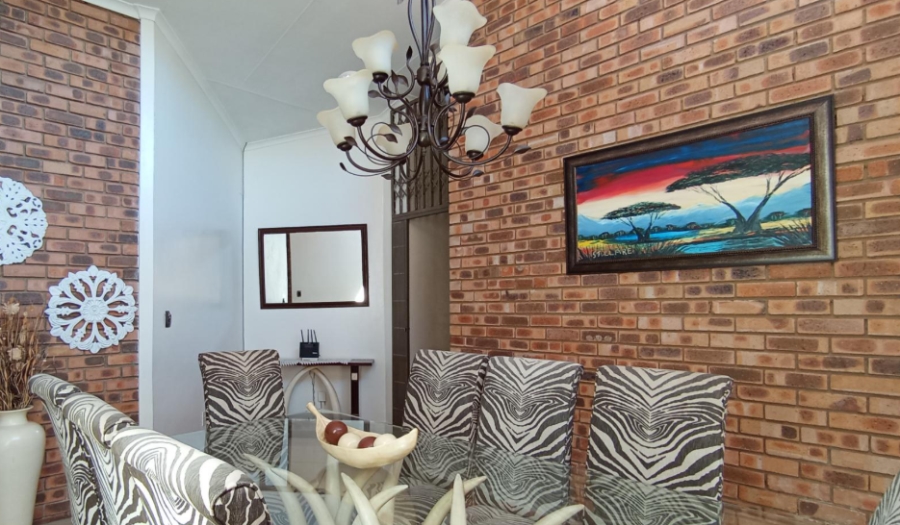 4 Bedroom Property for Sale in The Orchards Gauteng