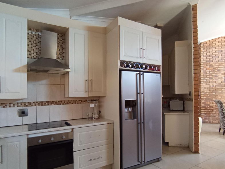 4 Bedroom Property for Sale in The Orchards Gauteng
