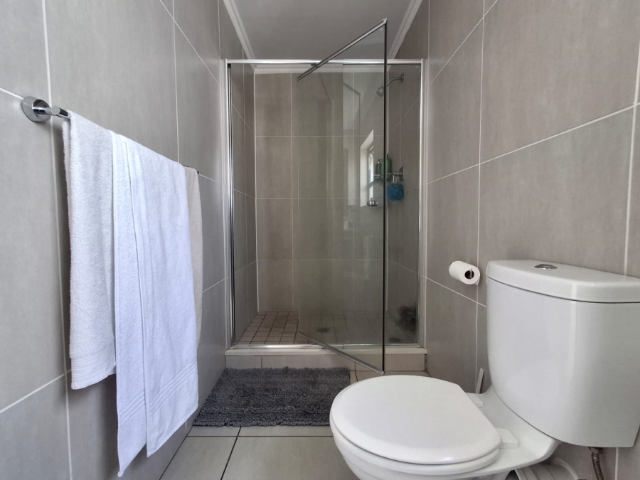 1 Bedroom Property for Sale in Greenstone Hill Gauteng