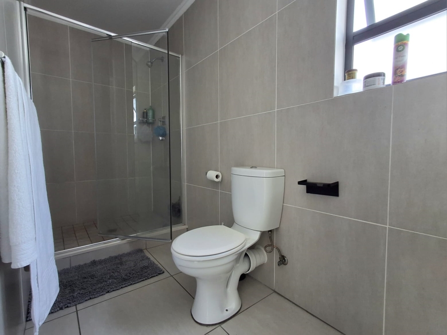 1 Bedroom Property for Sale in Greenstone Hill Gauteng