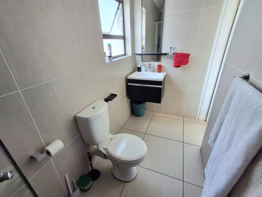 1 Bedroom Property for Sale in Greenstone Hill Gauteng