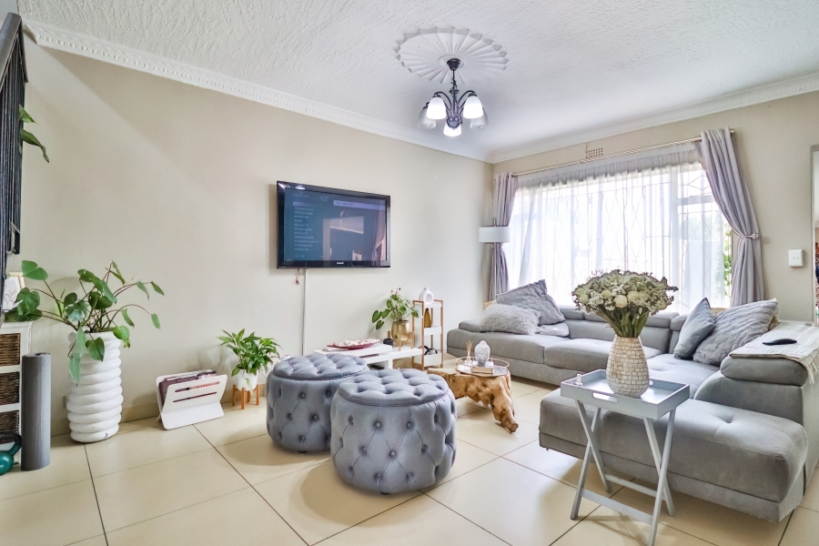 2 Bedroom Property for Sale in Kew Gauteng