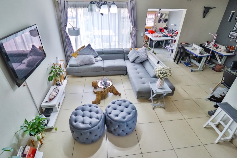 2 Bedroom Property for Sale in Kew Gauteng