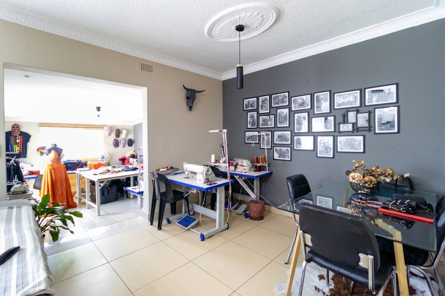 2 Bedroom Property for Sale in Kew Gauteng