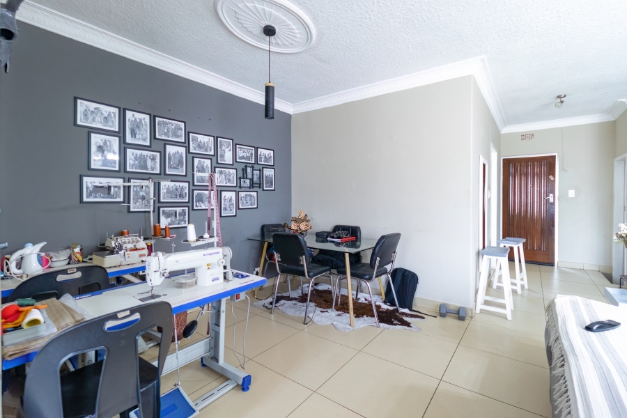 2 Bedroom Property for Sale in Kew Gauteng