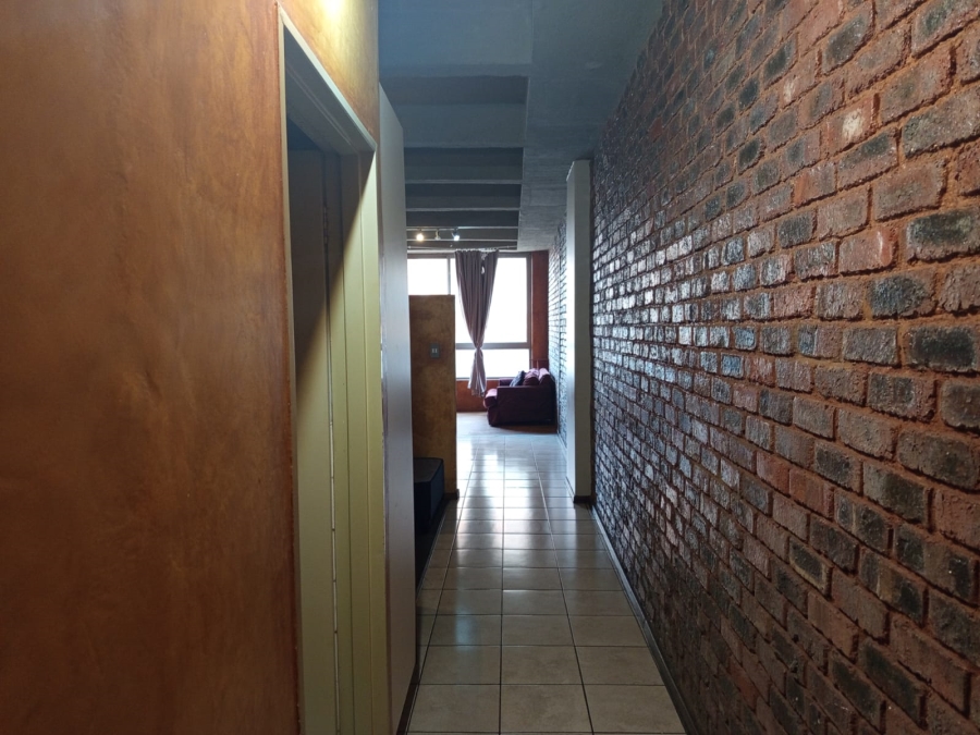 To Let 1 Bedroom Property for Rent in Braamfontein Gauteng