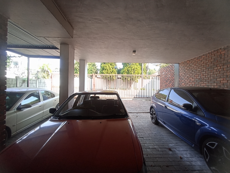 To Let 1 Bedroom Property for Rent in Orange Grove Gauteng