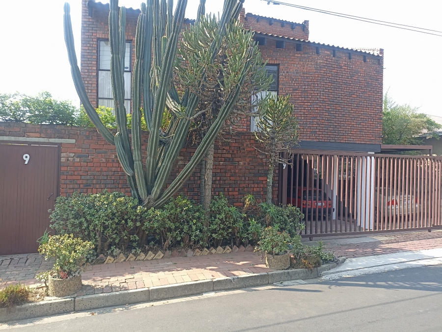 To Let 1 Bedroom Property for Rent in Orange Grove Gauteng