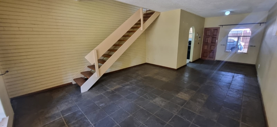 2 Bedroom Property for Sale in Kilner Park Gauteng