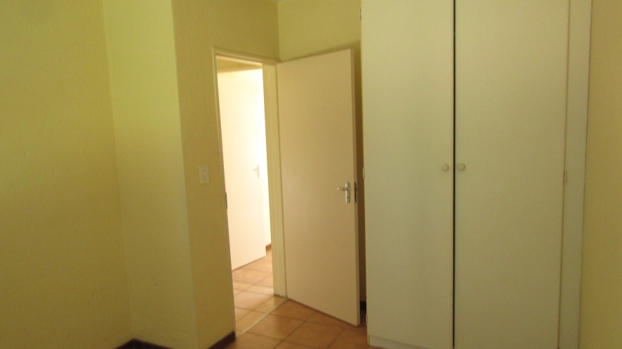 To Let 2 Bedroom Property for Rent in Ferndale Gauteng