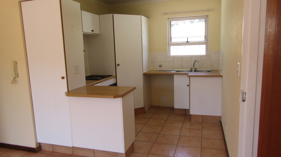 To Let 2 Bedroom Property for Rent in Ferndale Gauteng