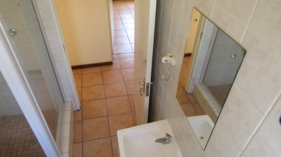 To Let 2 Bedroom Property for Rent in Ferndale Gauteng