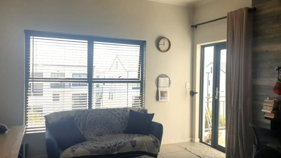 1 Bedroom Property for Sale in Greenstone Ridge Gauteng