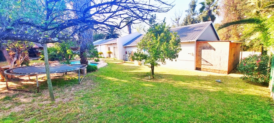 To Let 3 Bedroom Property for Rent in Vorna Valley Gauteng