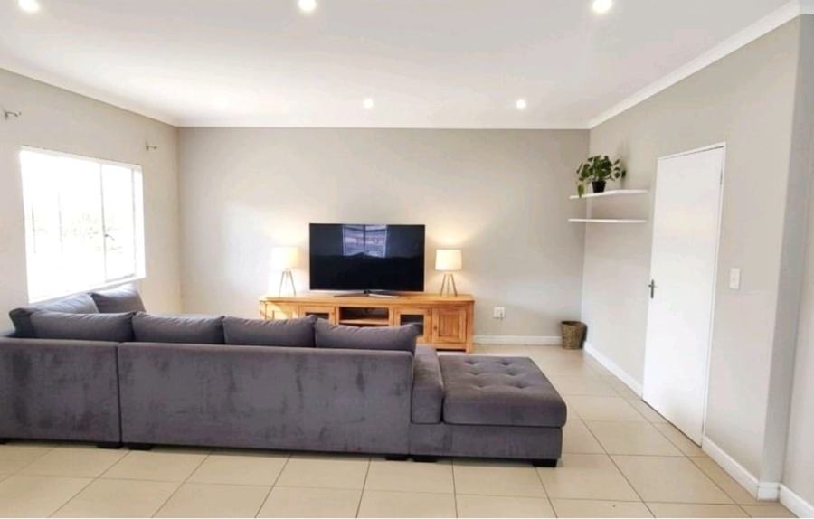 To Let 3 Bedroom Property for Rent in Vorna Valley Gauteng