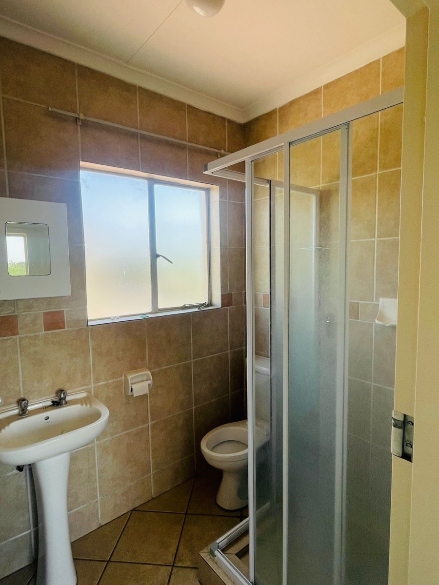 To Let 2 Bedroom Property for Rent in North Riding Gauteng