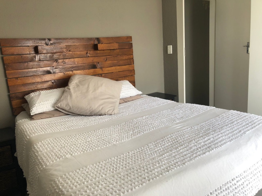 2 Bedroom Property for Sale in Allens Nek Gauteng