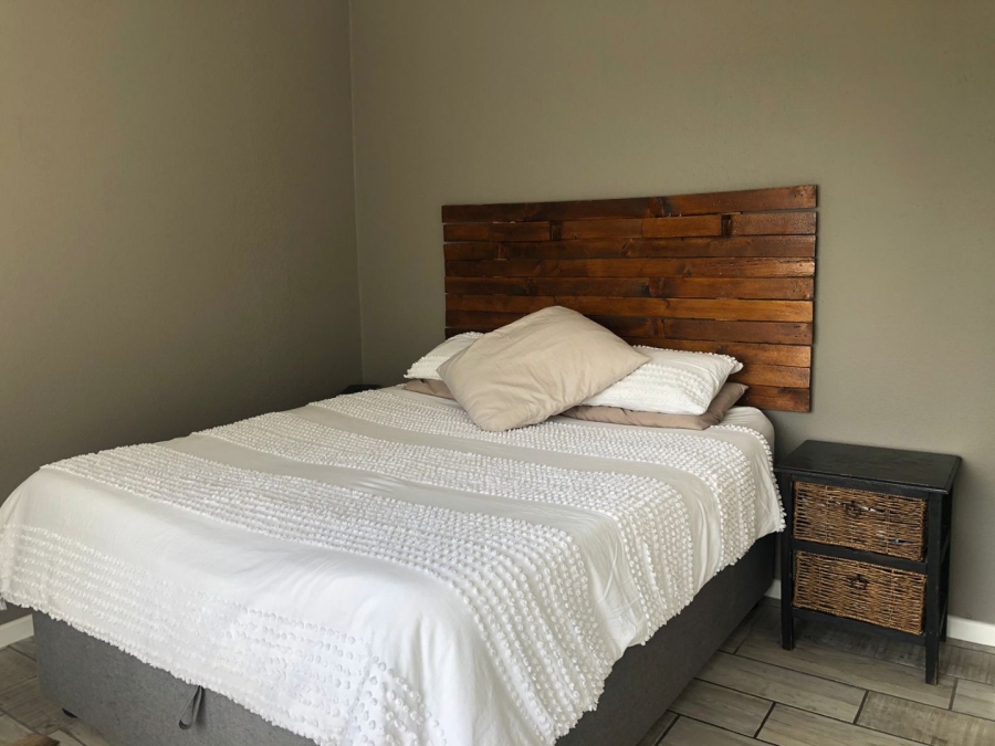 2 Bedroom Property for Sale in Allens Nek Gauteng