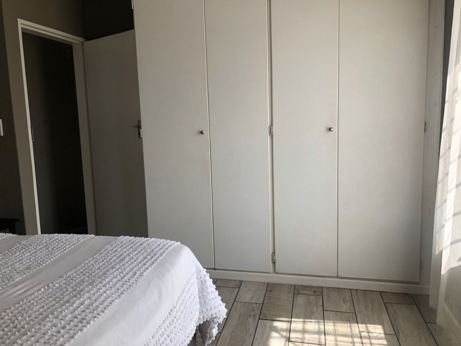 2 Bedroom Property for Sale in Allens Nek Gauteng