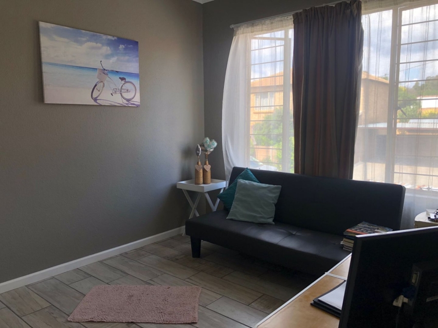 2 Bedroom Property for Sale in Allens Nek Gauteng