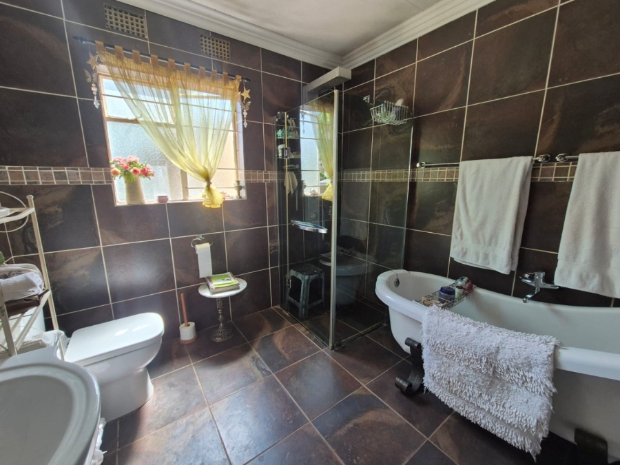 3 Bedroom Property for Sale in Rant En Dal Gauteng
