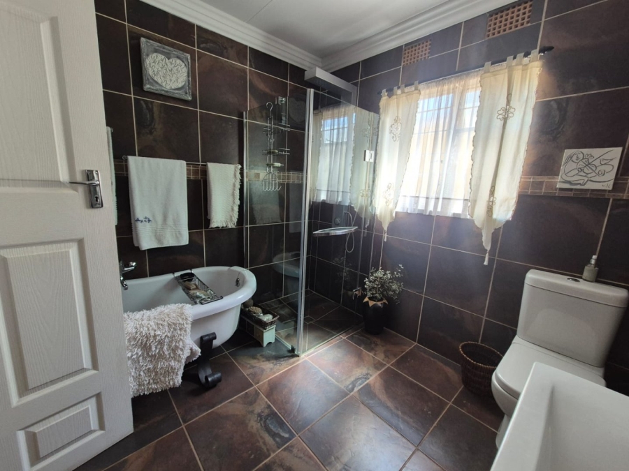 3 Bedroom Property for Sale in Rant En Dal Gauteng