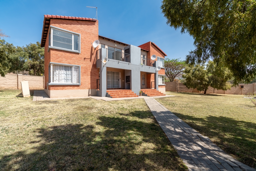 2 Bedroom Property for Sale in Willowbrook Gauteng