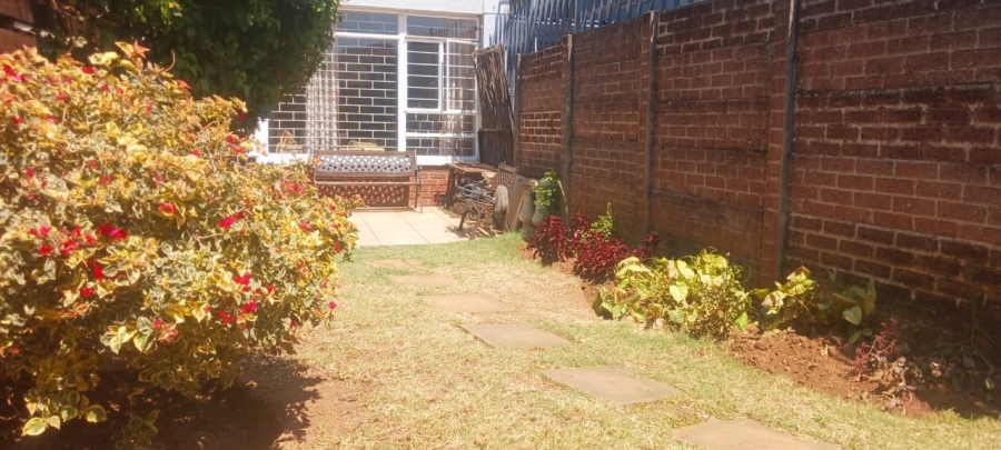 2 Bedroom Property for Sale in Darrenwood Gauteng