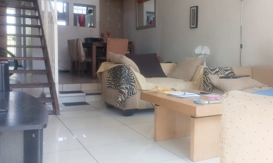 2 Bedroom Property for Sale in Darrenwood Gauteng