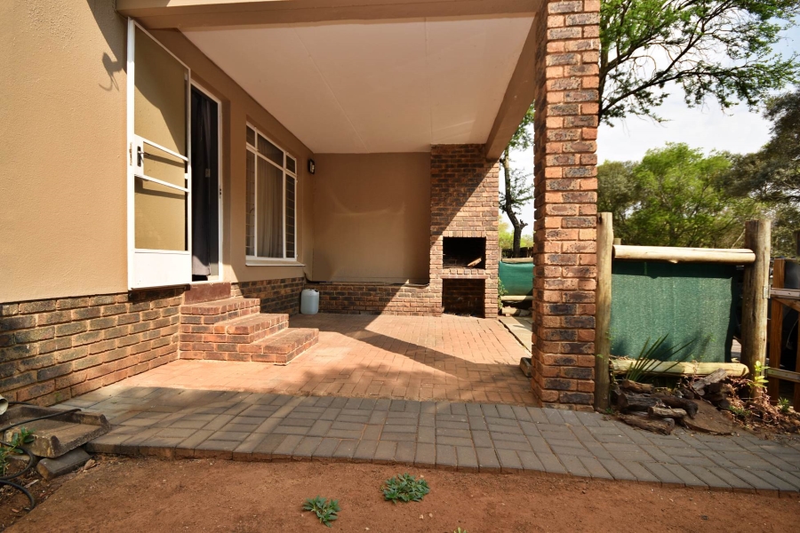 2 Bedroom Property for Sale in Sonneglans Gauteng