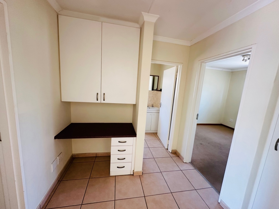 2 Bedroom Property for Sale in Olympus AH Gauteng