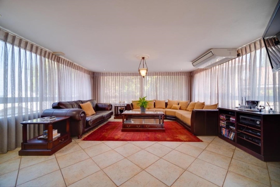 4 Bedroom Property for Sale in Waterkloof Ridge Gauteng